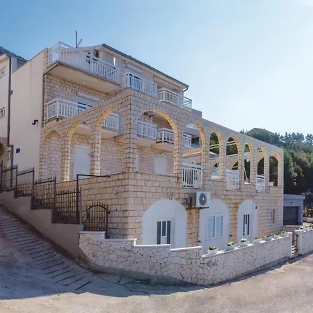 2 Bedroom Stunning In Stanici Tice
